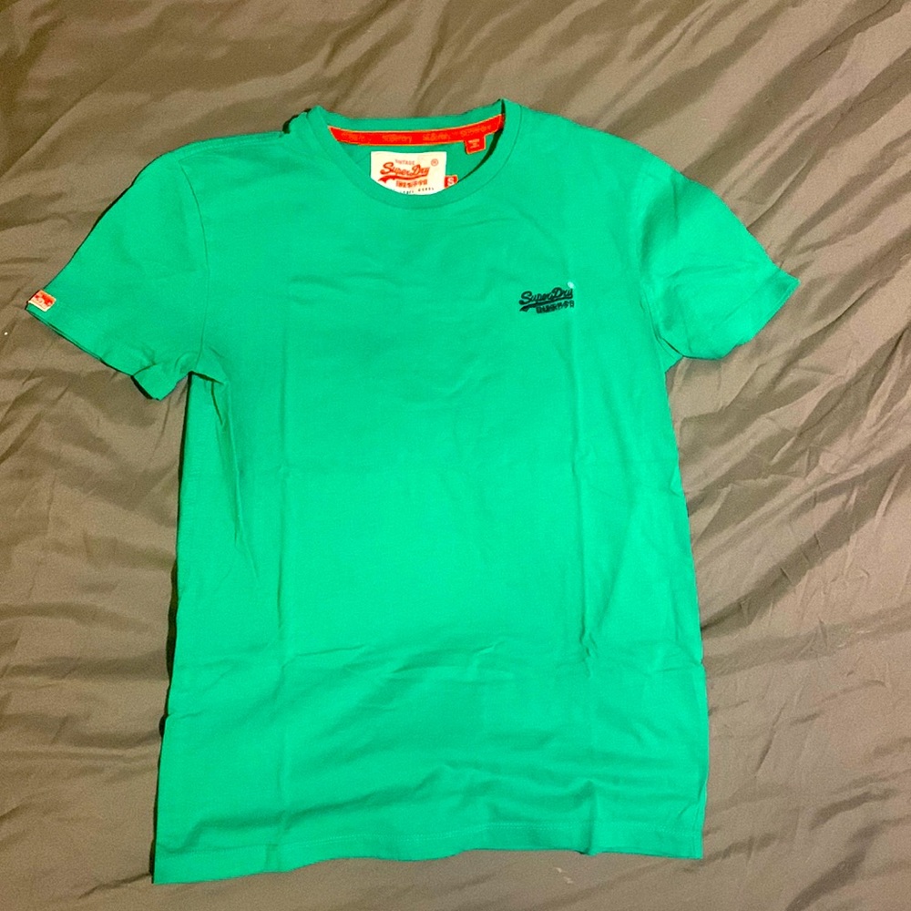 Mens SuperDry T-Shirt, sized Small